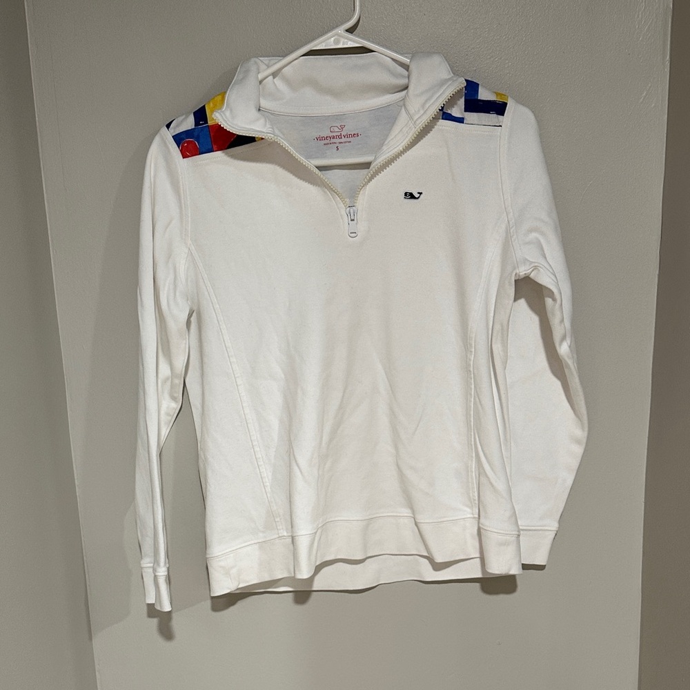 Vineyard Vines White Zip-Up Sweater with Colorful Accents. Size S.